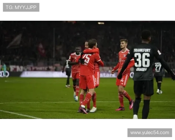 拜仁世俱杯两连胜 训练轻松基米希调侃萨内传球(1)